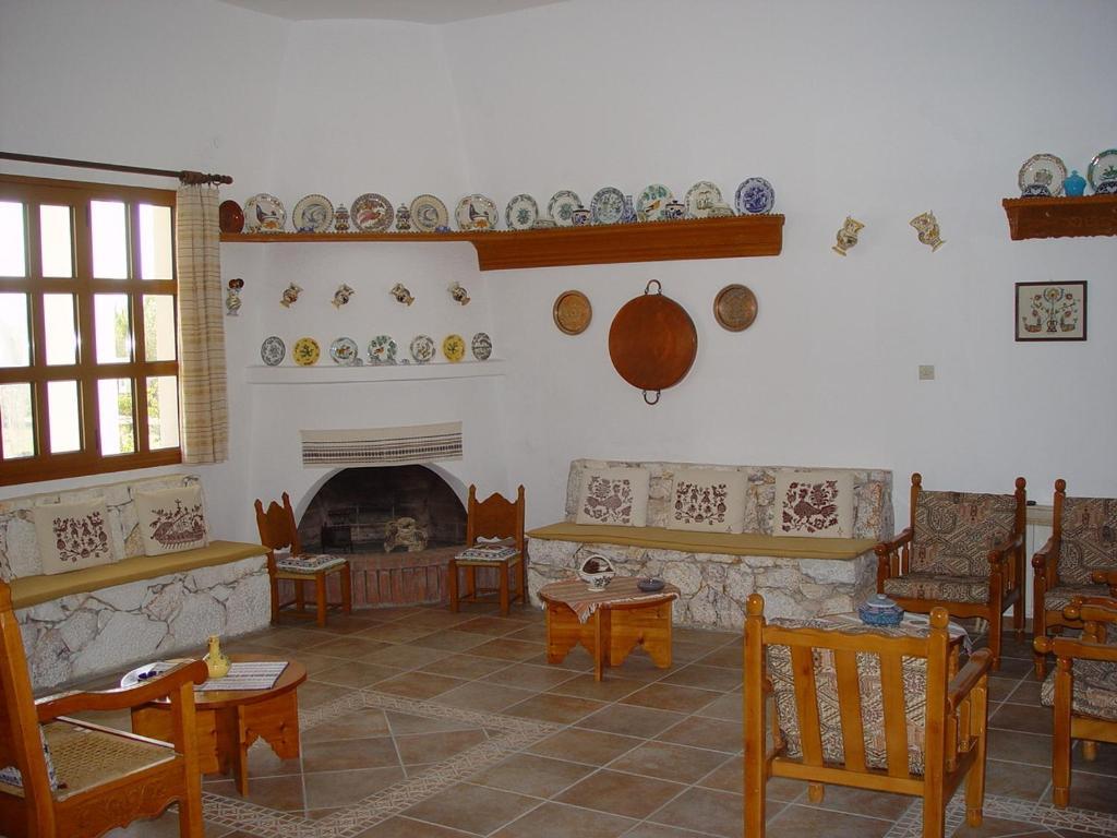 Hotel Angela Σκύρος Εξωτερικό φωτογραφία
